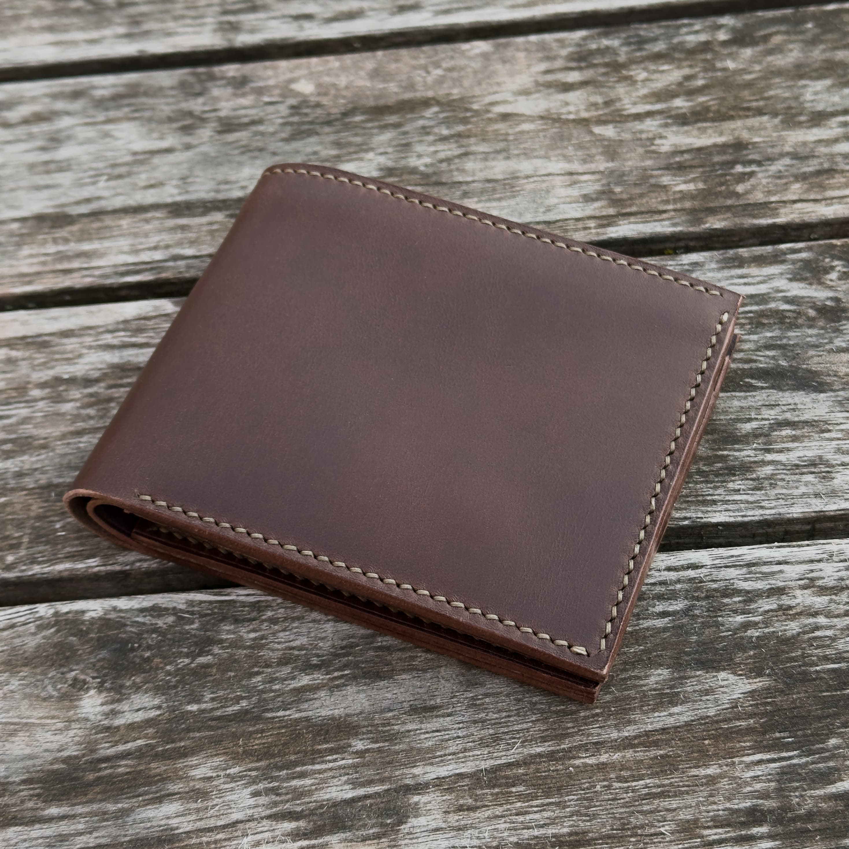 Classic Bifold Wallet Mokka 2